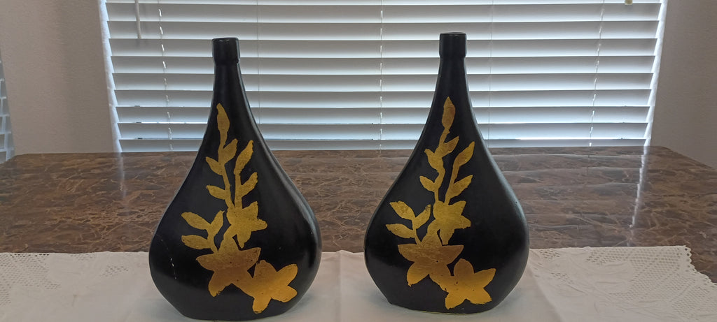 Matching Black & Gold Pair of Decorative Pottery Vases.