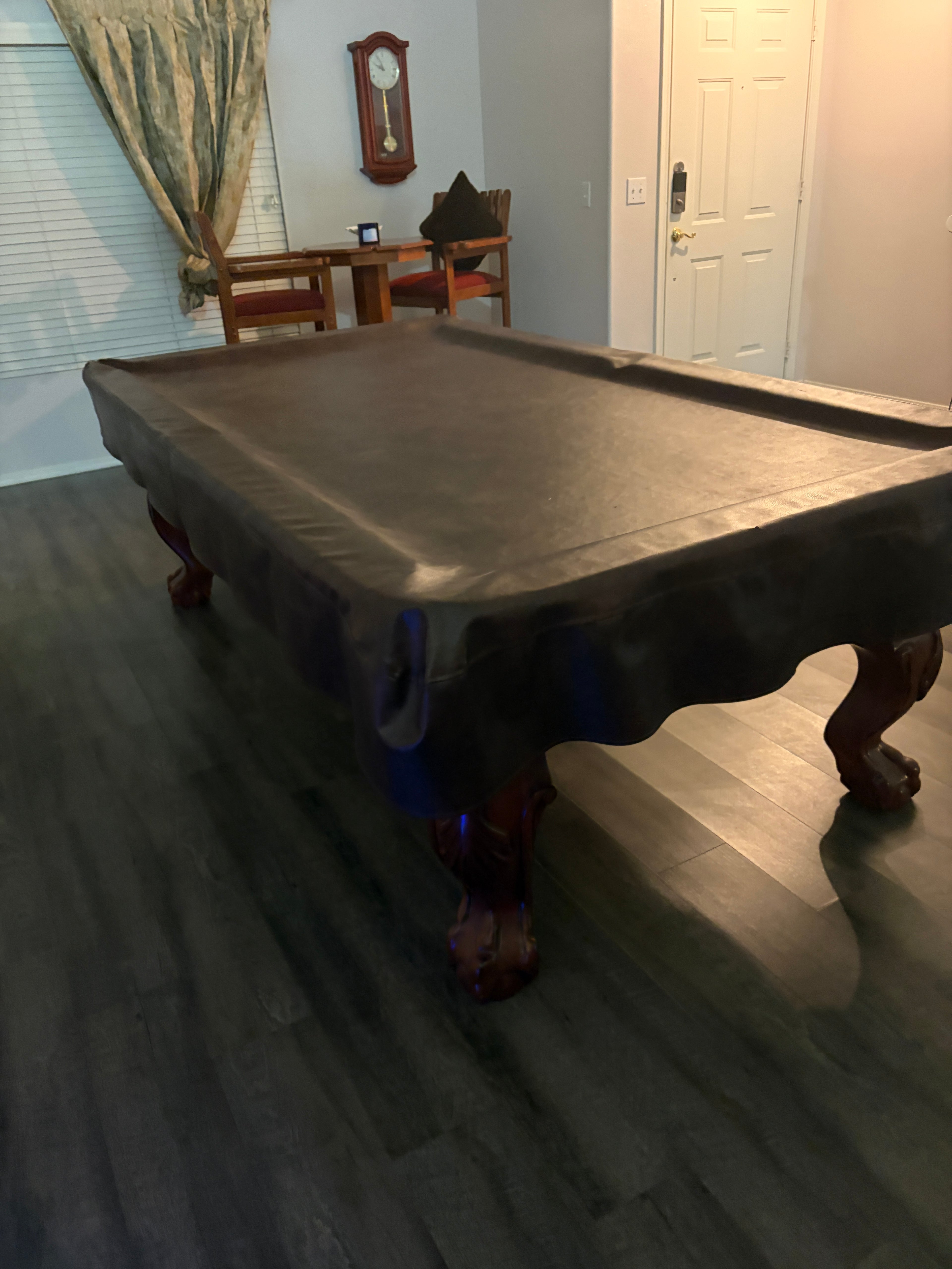 Winner's Choice 8-ft Pool Table with Asseccessories