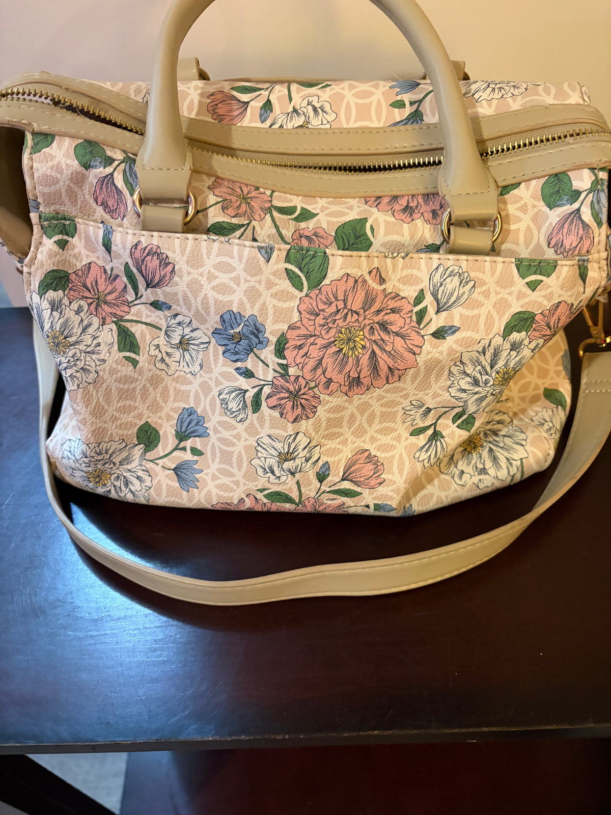 Luxury Tote Bag with Lots of Pockets