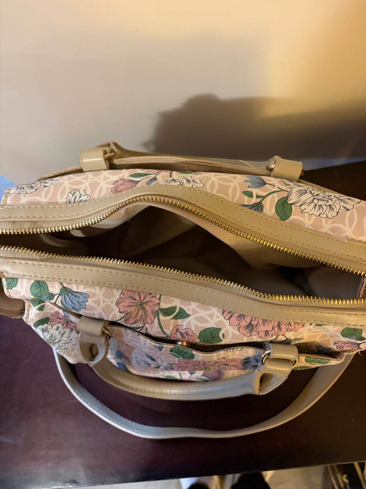 Luxury Tote Bag with Lots of Pockets
